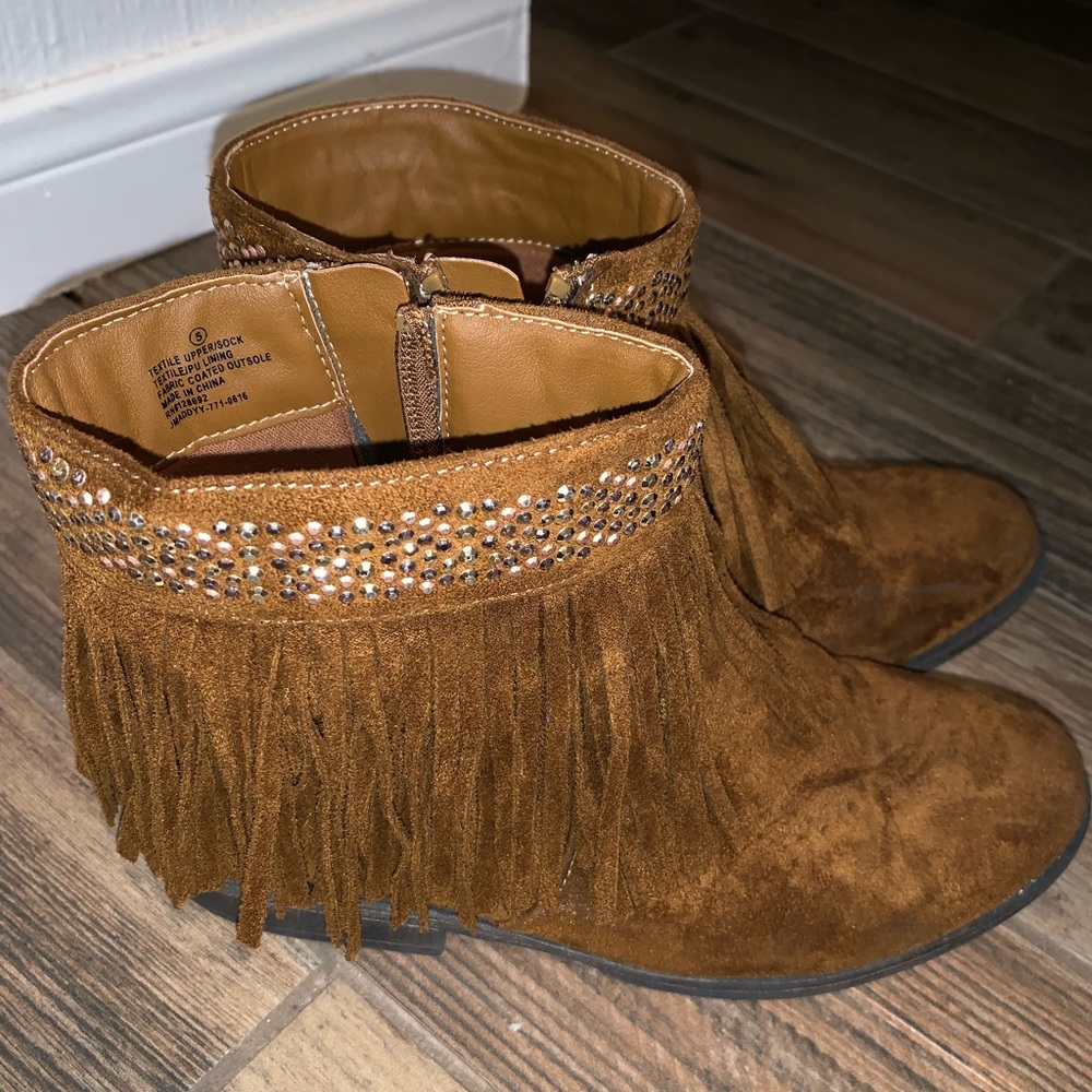 Steve Madden Booties - Picture 2 of 4